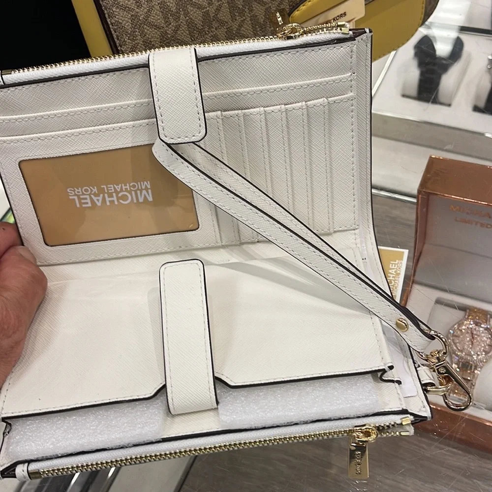 MICHAEL KORS LARGE DOUBLE ZIP WRISTLET WALLET PHONE CASE CLUTCH
Optic White - Picture 16 of 16